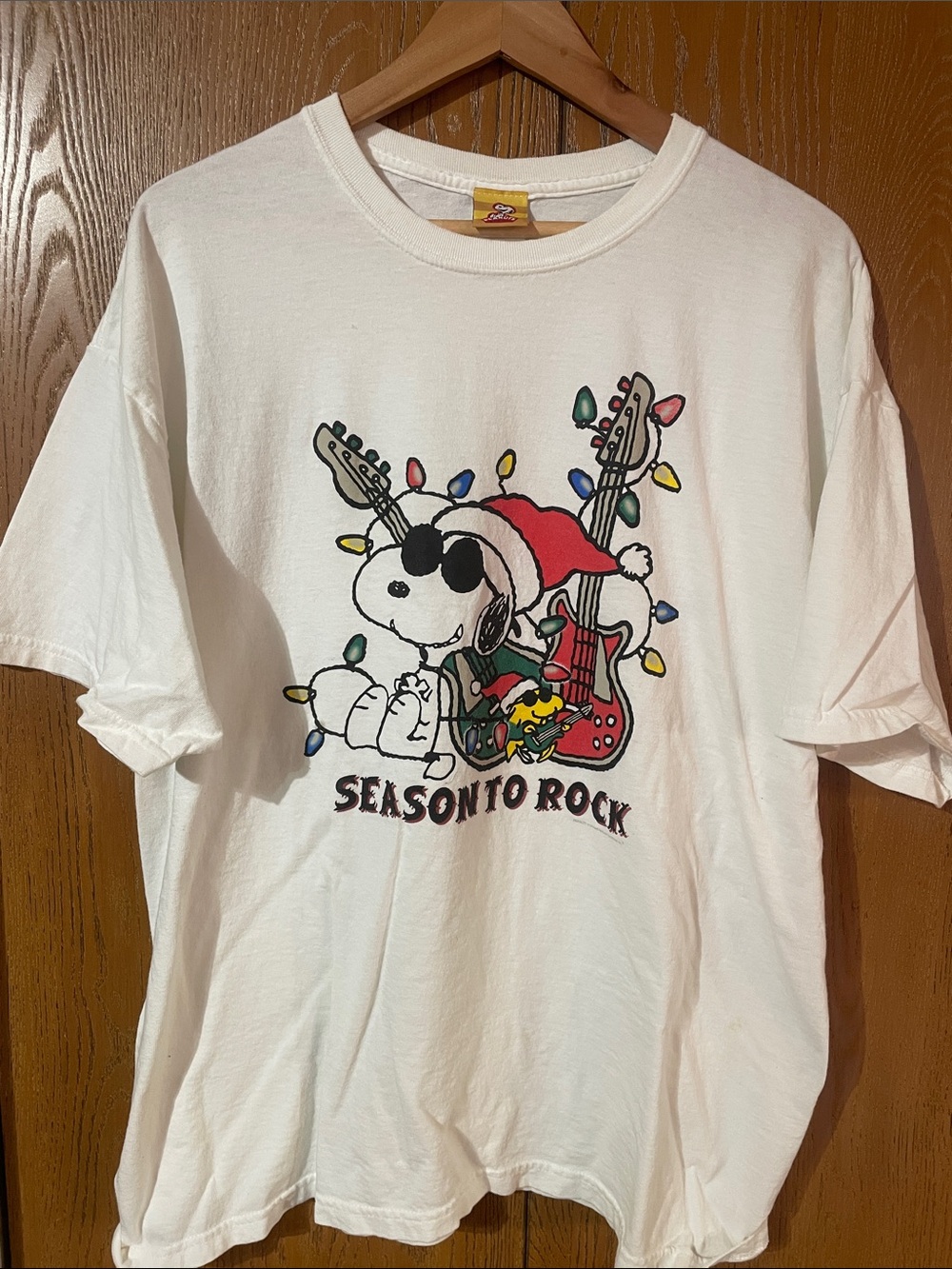 Peanuts White Holiday 'Season to Rock' Snoopy Graphic Tee